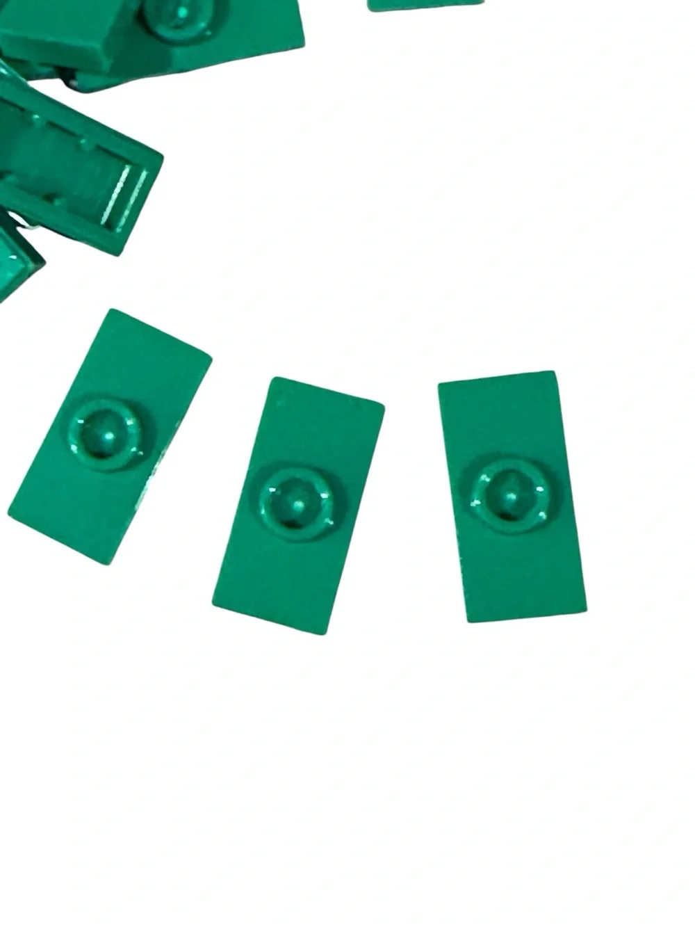 LEGO 1x2 Inverted Stud Plate - Green (64 Pieces)